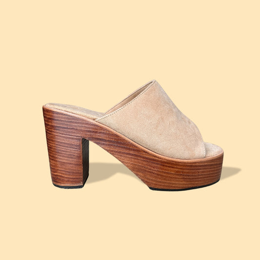 Avila Suede Shoe
